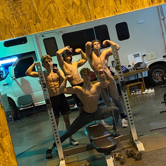 Meet your Posher, Joshua - Picture 1 of 1